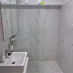 Piata Victoriei, 3 Apartment *