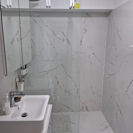 Piata Victoriei, 3 Appartement *