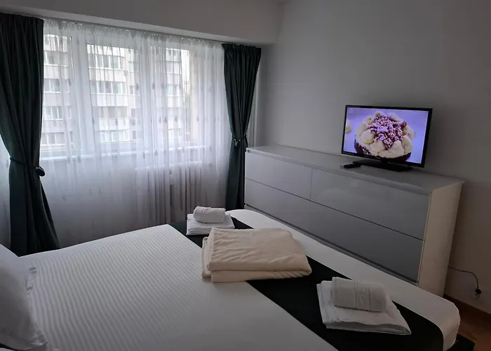 Apartament Piata Victoriei, 3 Bucureşti