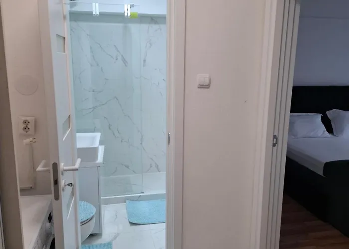 Piata Victoriei, 3 Apartament