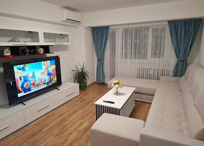 דירה Piata Victoriei, 3 *