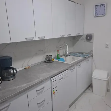 Piata Victoriei, 3 * Bukarest