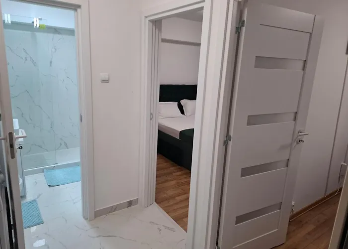 Apartament Piata Victoriei, 3 Bukareszt