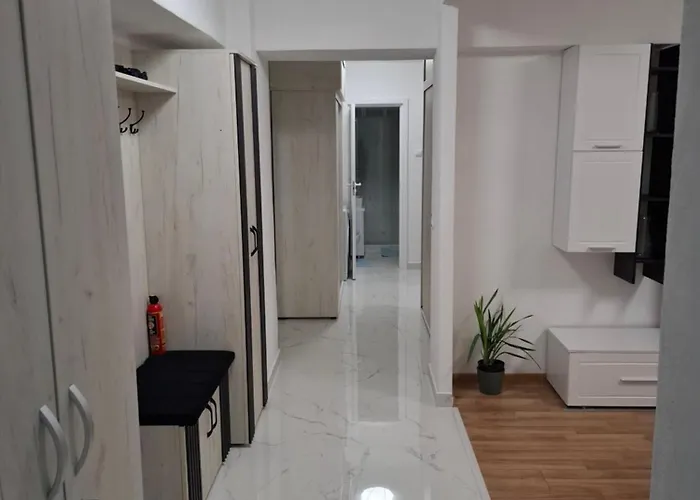 Piata Victoriei, 3 Apartament *